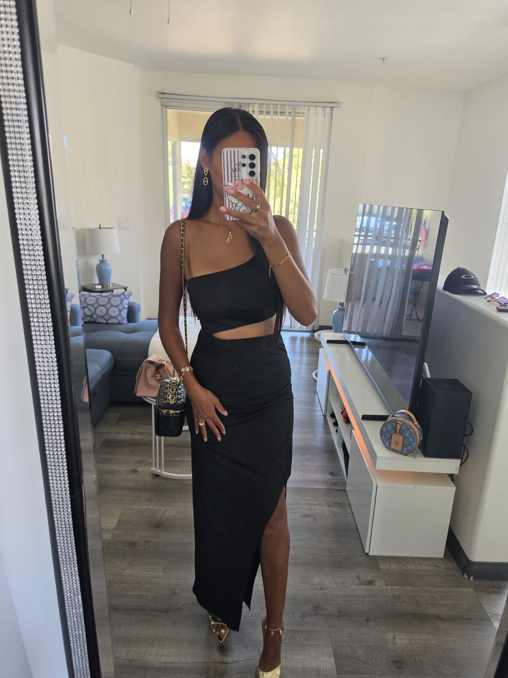 Black One-Shoulder Cutout Maxi Dress - Picture 11 of 16